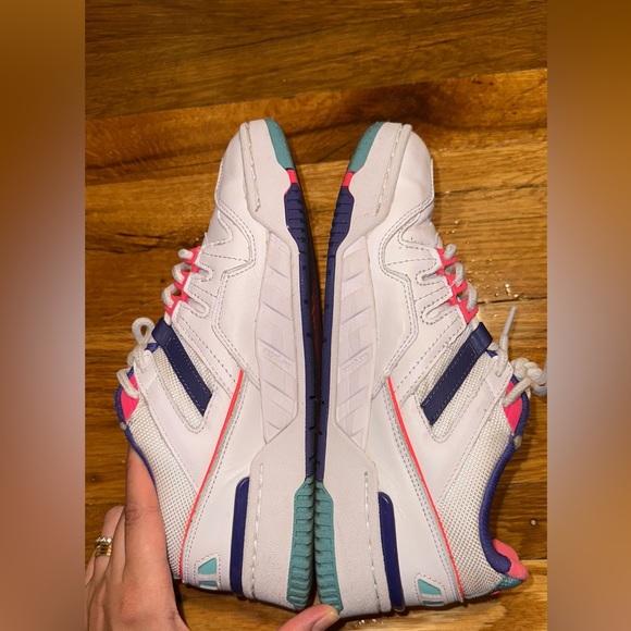 K-Swiss Women Sneakers - Picture 4 of 4